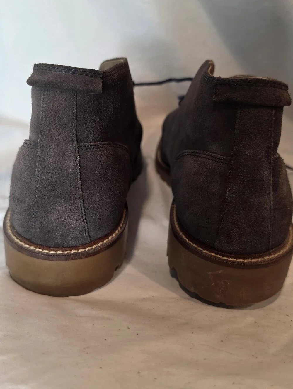 Banana Republic Suede Chukka Boots Men's Size 11 Gray Vibram Lug Sole Gorpcore